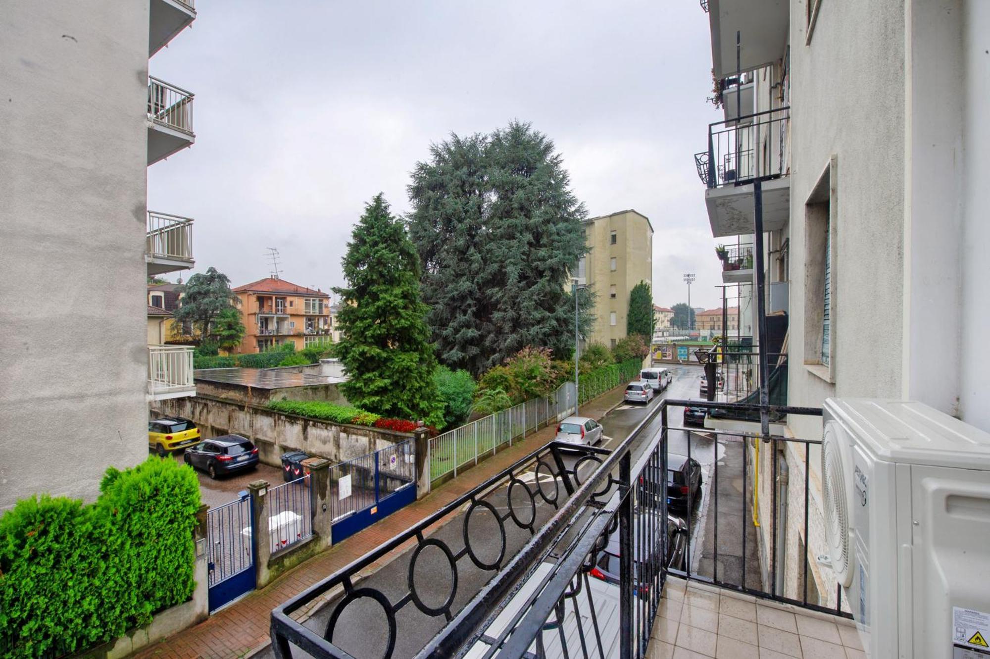 Alesa Apartament Vercelli Esterno foto